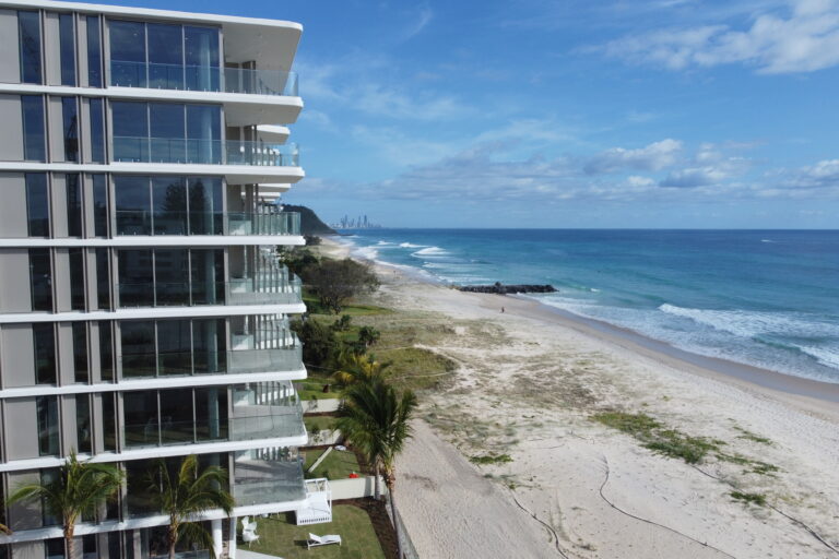 Cabana Palm Beach - Welcome to Summer on the Sand